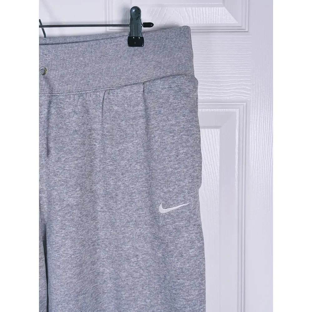 Nike model styling questions